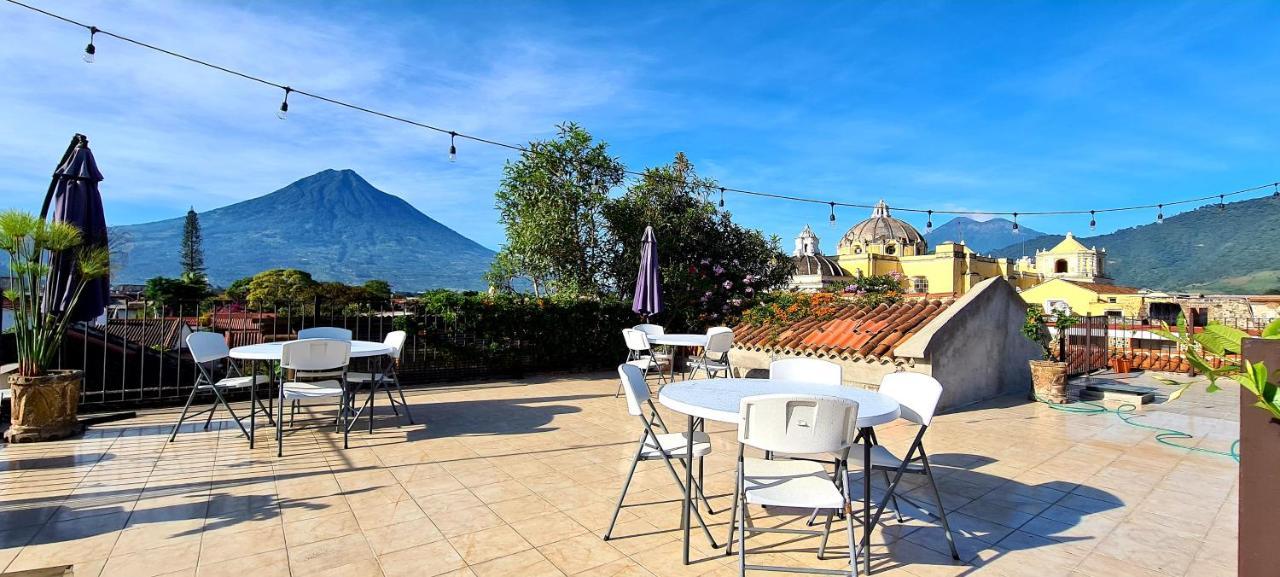 Hotel Casa Real Antigua Exterior photo