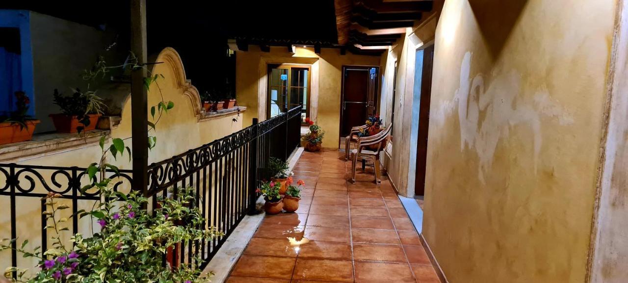 Hotel Casa Real Antigua Exterior photo