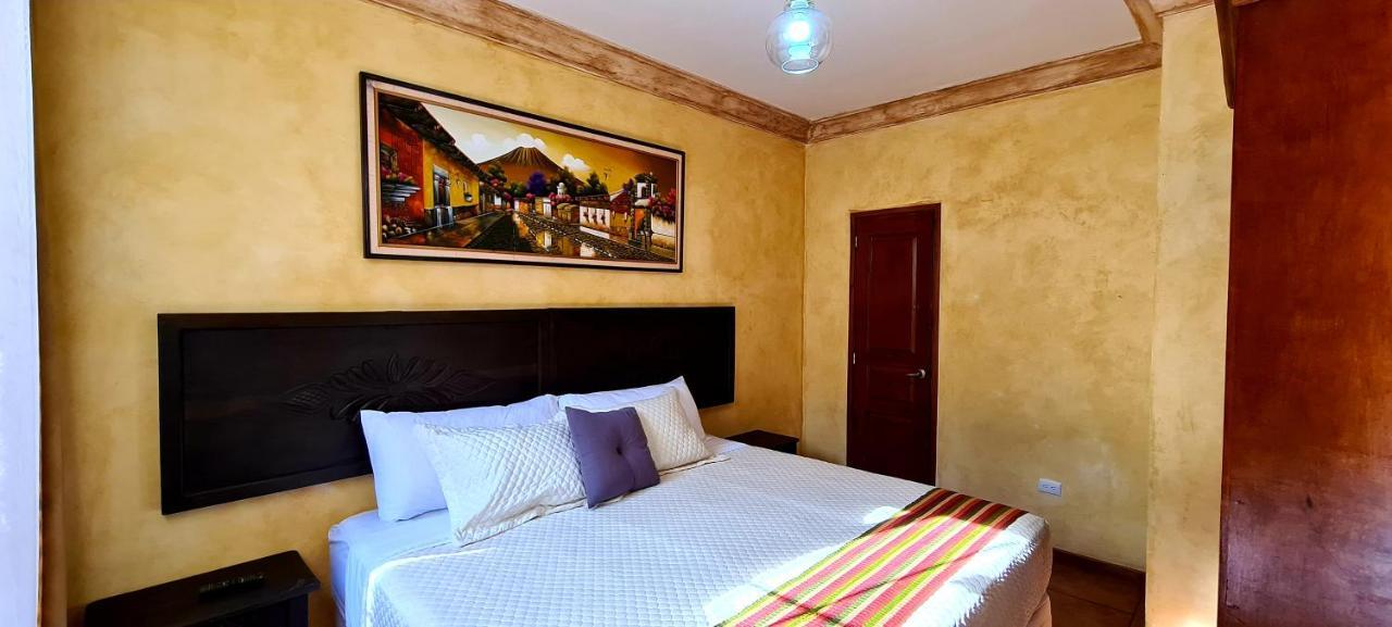 Hotel Casa Real Antigua Exterior photo