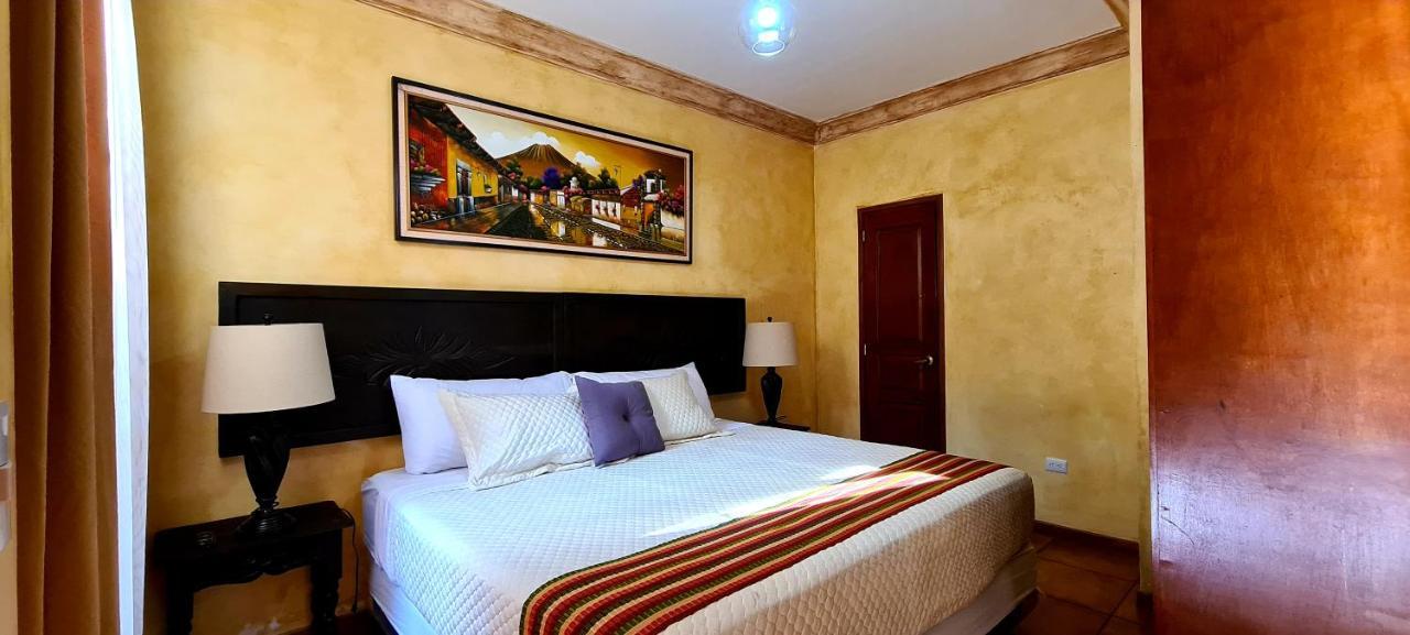 Hotel Casa Real Antigua Exterior photo