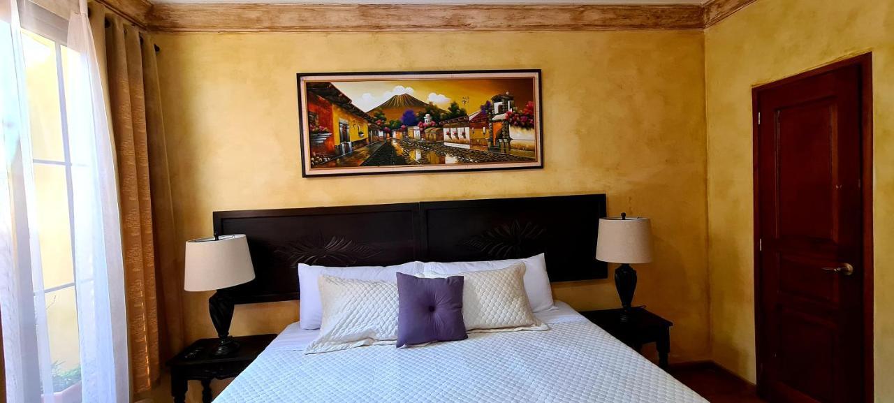 Hotel Casa Real Antigua Exterior photo