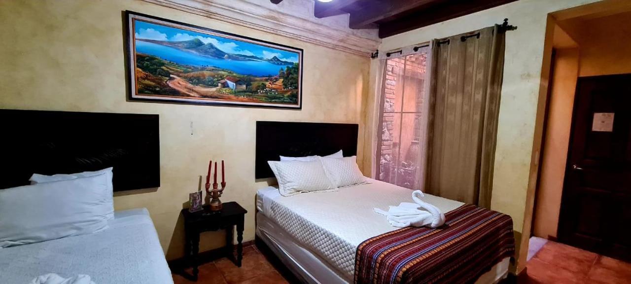 Hotel Casa Real Antigua Exterior photo