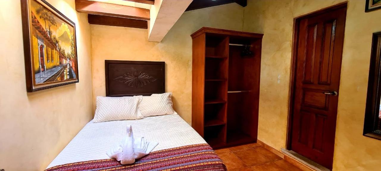 Hotel Casa Real Antigua Exterior photo