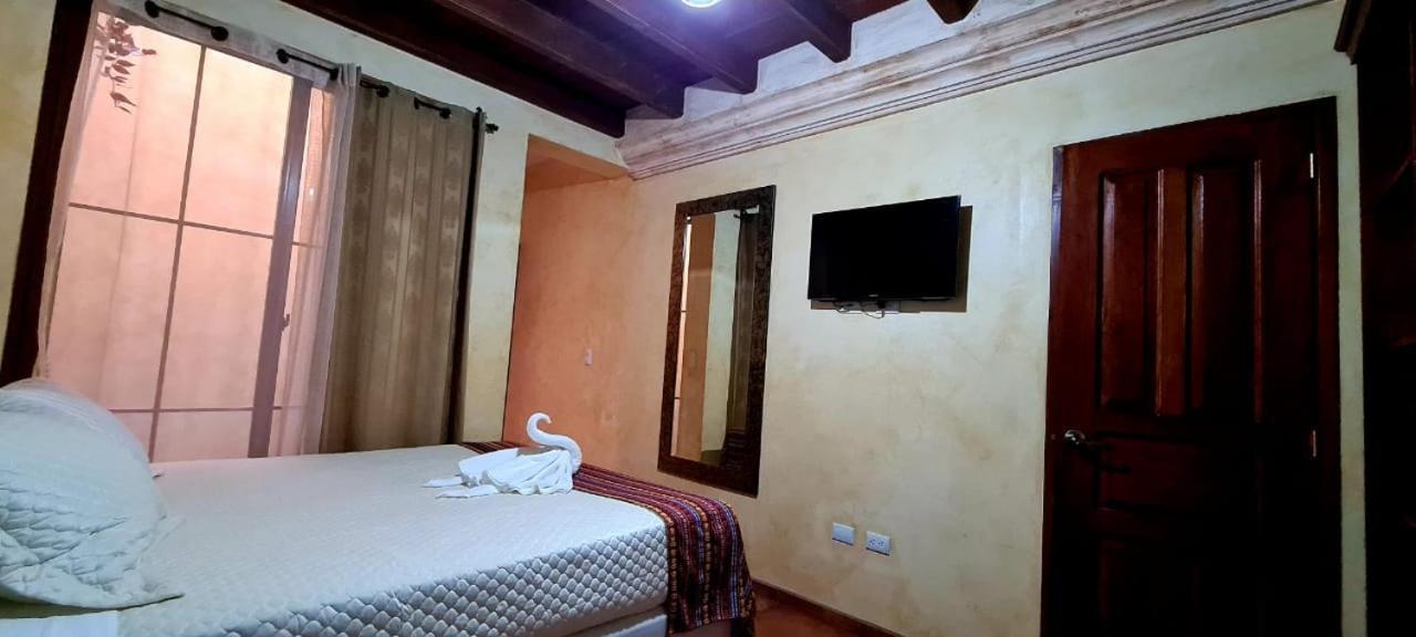 Hotel Casa Real Antigua Exterior photo