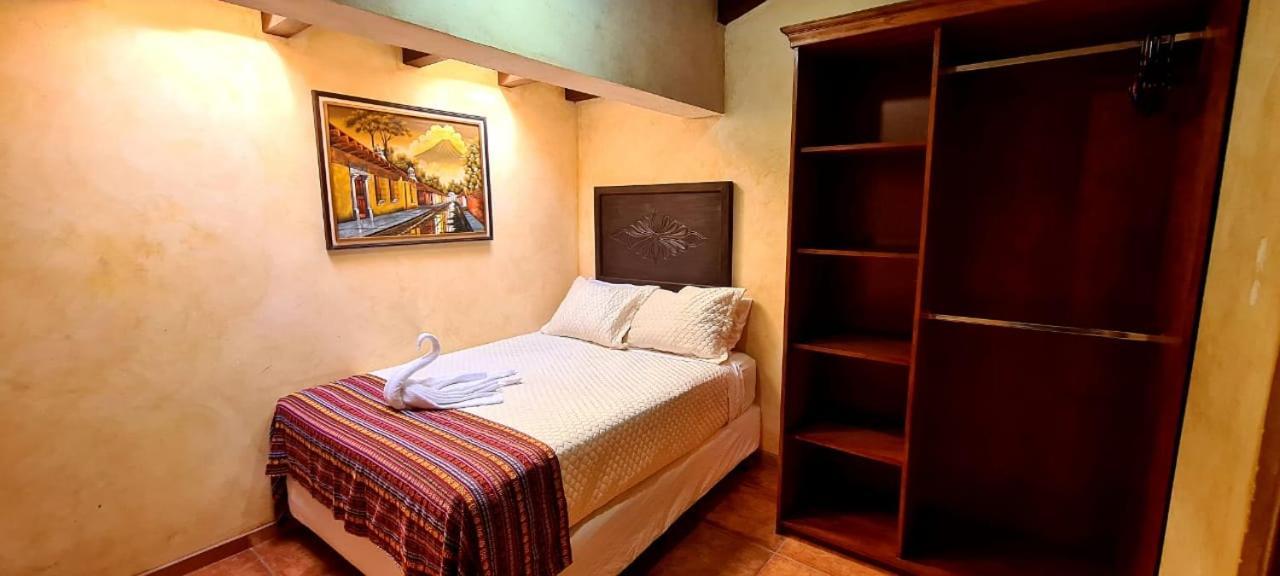 Hotel Casa Real Antigua Exterior photo