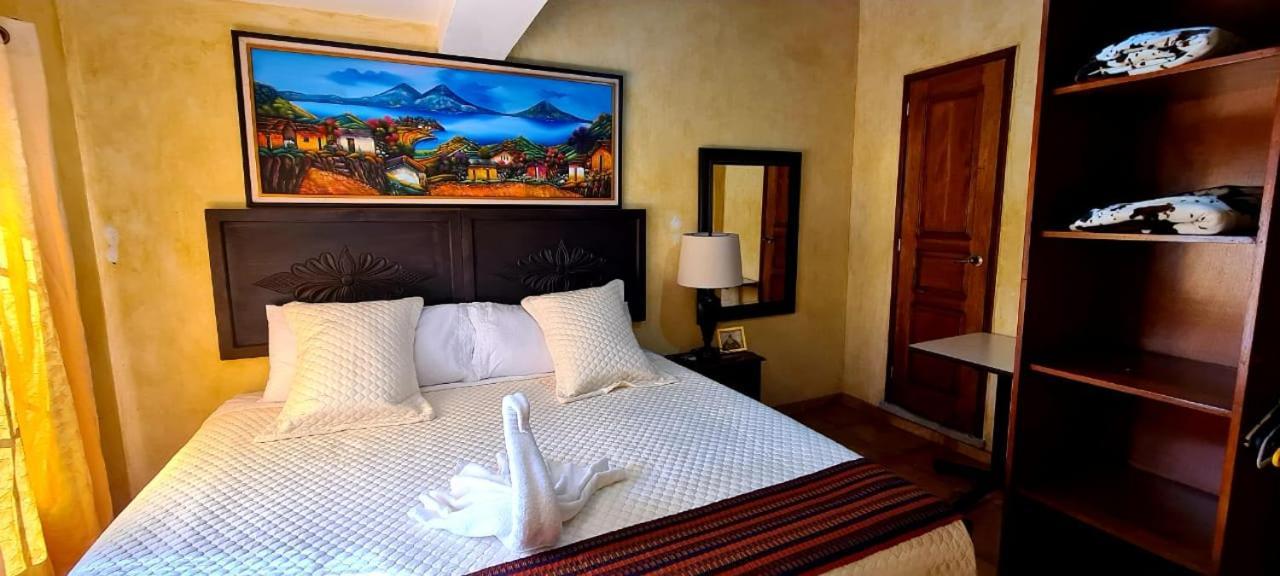Hotel Casa Real Antigua Exterior photo