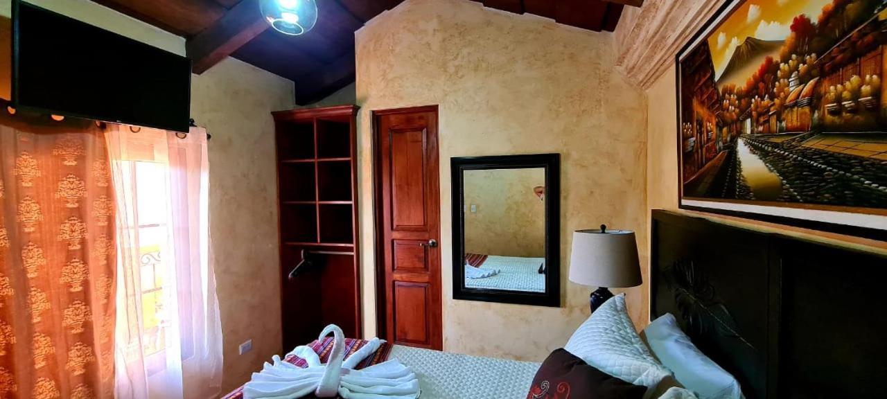 Hotel Casa Real Antigua Exterior photo