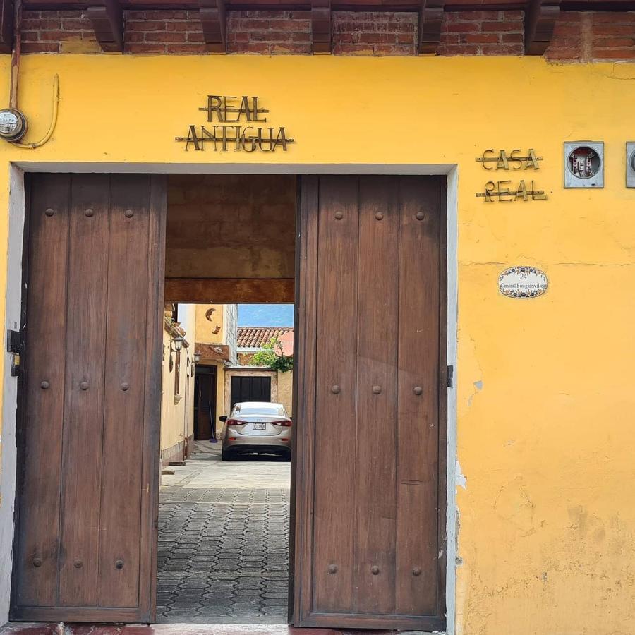 Hotel Casa Real Antigua Exterior photo